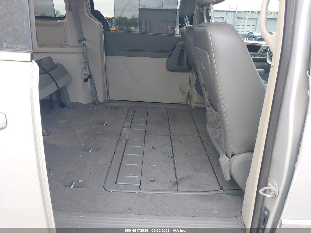2A4RR5D1XAR128356 2010 CHRYSLER TOWN & COUNTRY photo no. 8