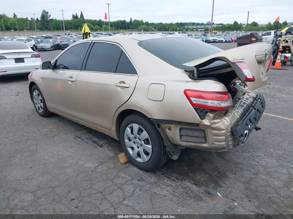 4T1BF3EK5BU197483 2011 TOYOTA CAMRY photo no. 3