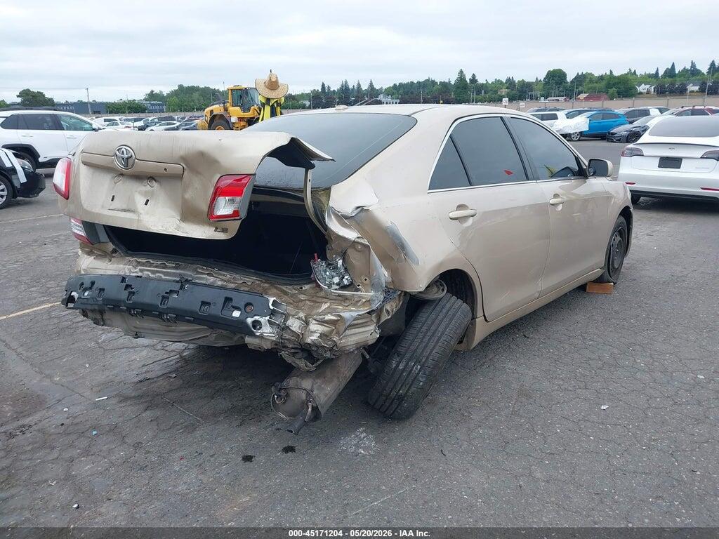 4T1BF3EK5BU197483 2011 TOYOTA CAMRY photo no. 4