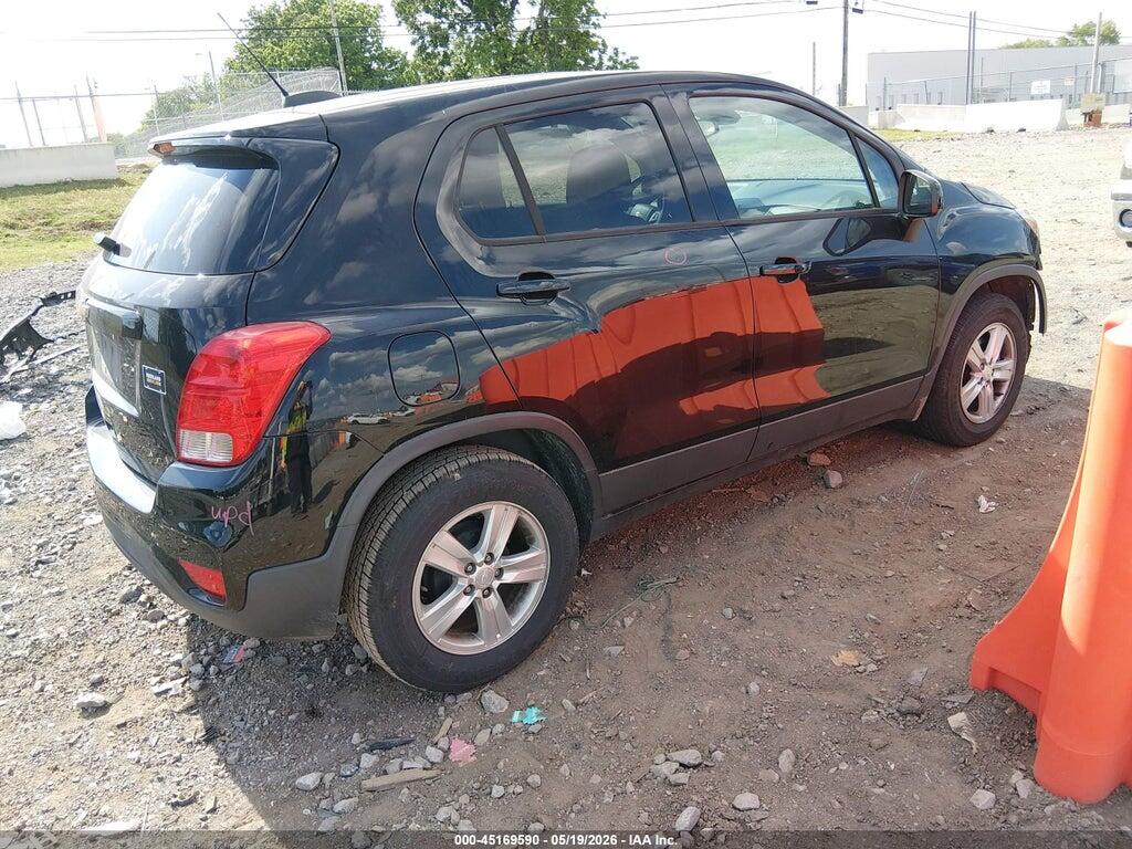 3GNCJKSB0KL389658 2019 CHEVROLET TRAX photo no. 4