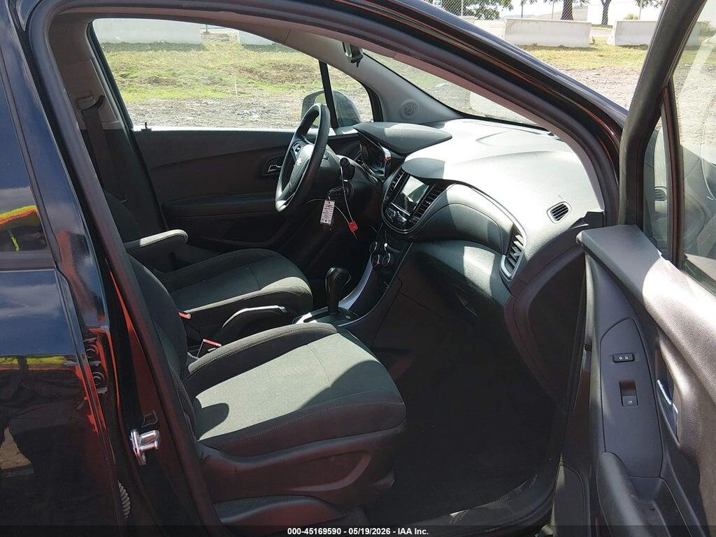 3GNCJKSB0KL389658 2019 CHEVROLET TRAX photo no. 5