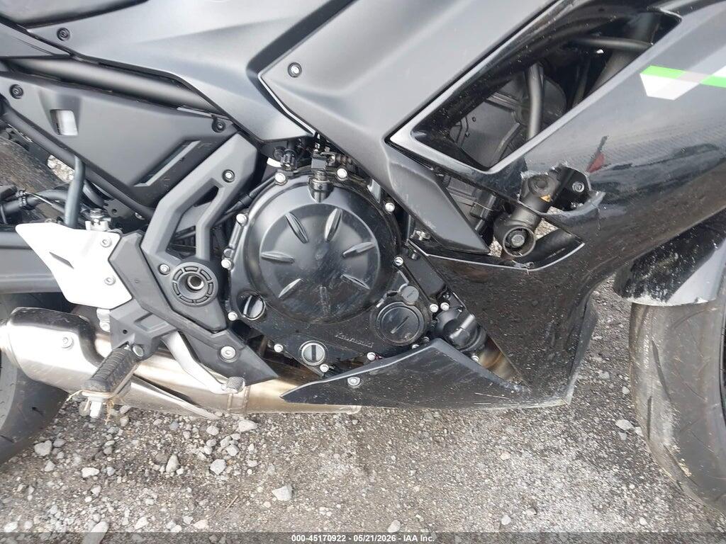 ML5EXER13SDAG2264 2025 KAWASAKI EX650 photo no. 8