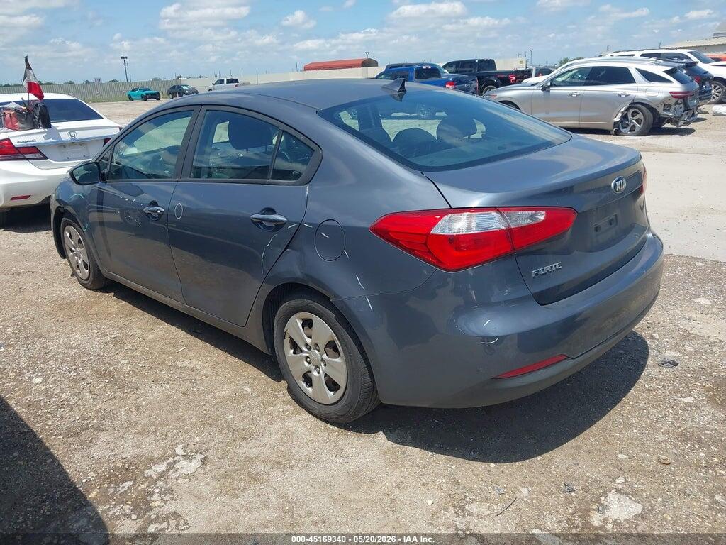 KNAFK4A68G5574273 2016 KIA FORTE photo no. 3
