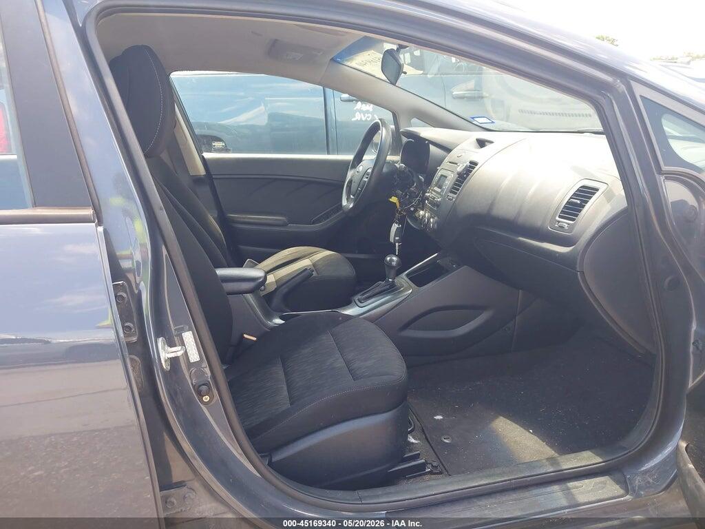 KNAFK4A68G5574273 2016 KIA FORTE photo no. 5