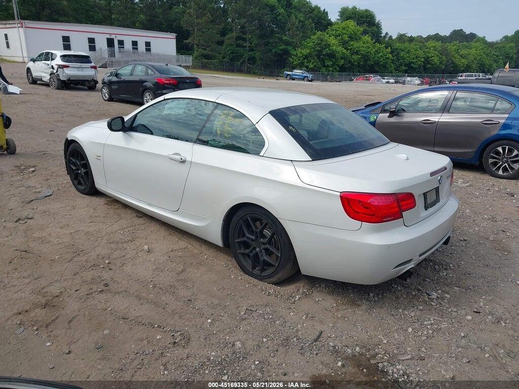 WBADX1C55BE570458 2011 BMW 335IS photo no. 3