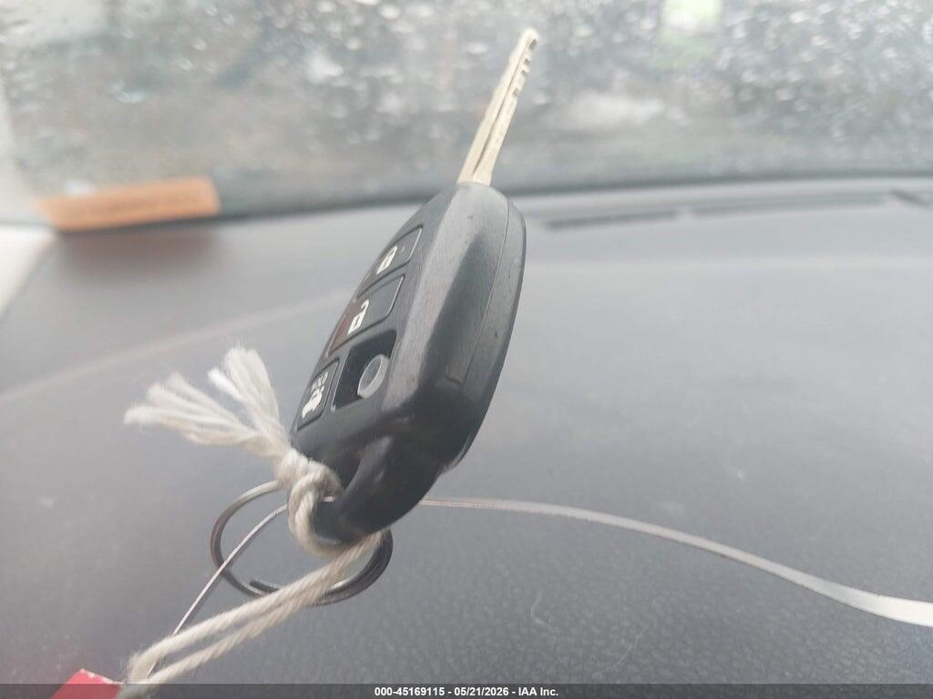 5YFBURHE8HP584215 2017 TOYOTA COROLLA photo no. 11
