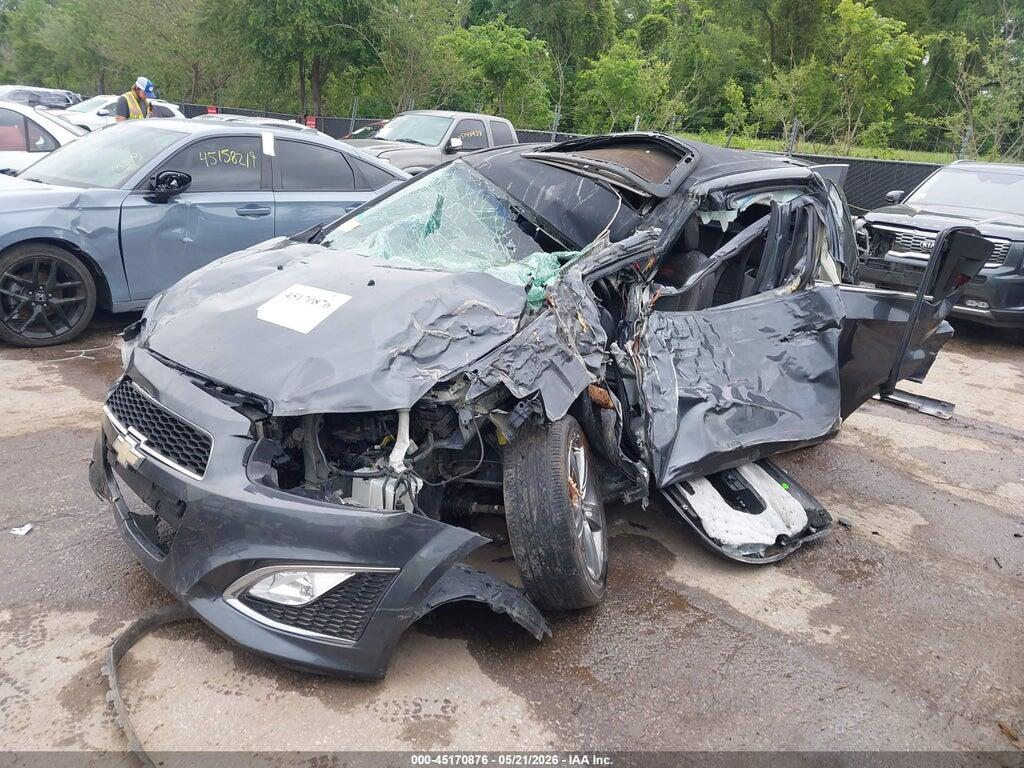 1G1JG6SB4D4136298 2013 CHEVROLET SONIC photo no. 2