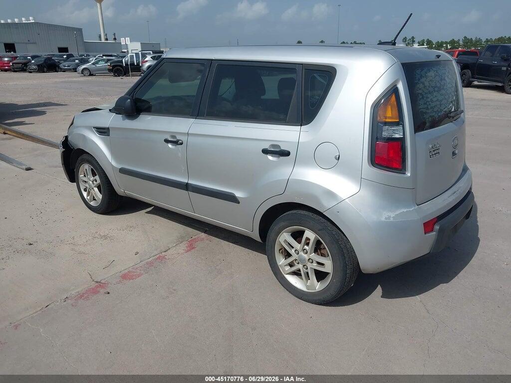 KNDJT2A13B7264077 2011 KIA SOUL photo no. 3