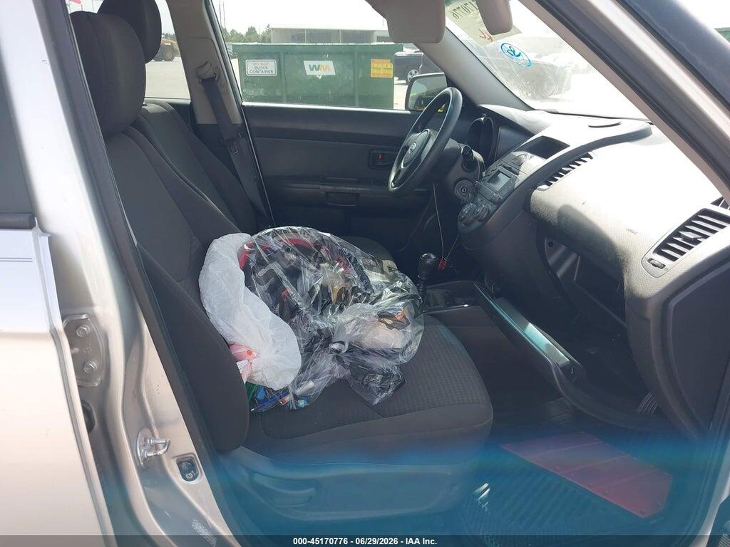 KNDJT2A13B7264077 2011 KIA SOUL photo no. 5