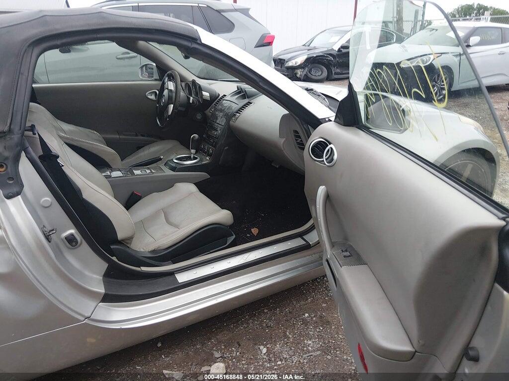 JN1AZ36A84T010598 2004 NISSAN 350Z photo no. 5