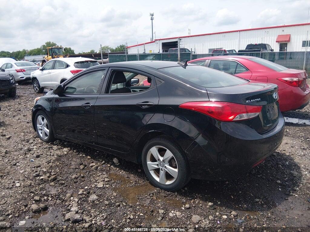 5NPDH4AE6DH285131 2013 HYUNDAI ELANTRA photo no. 3