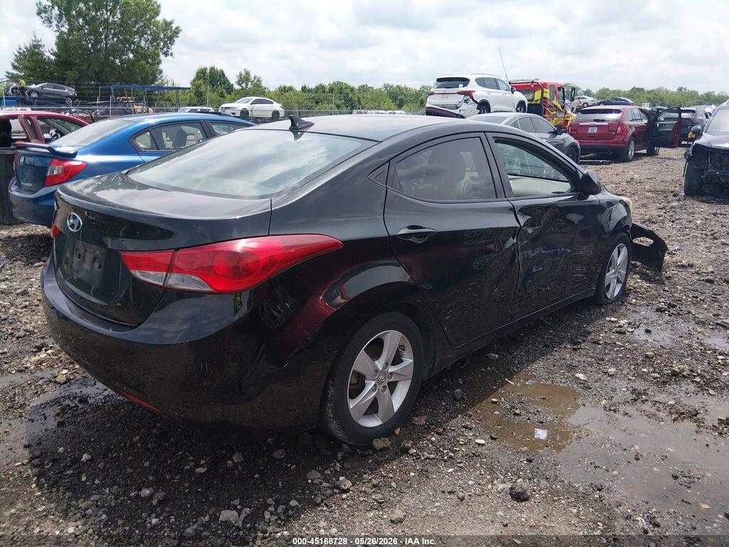 5NPDH4AE6DH285131 2013 HYUNDAI ELANTRA photo no. 4