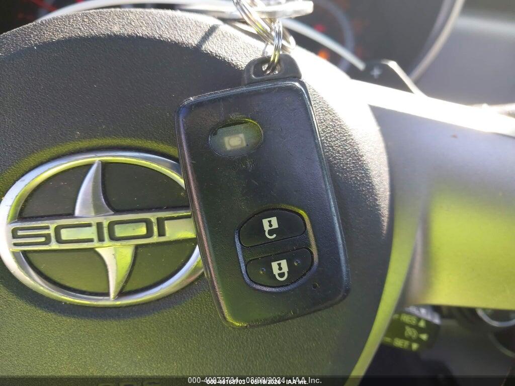 JTKJF5C73GJ023326 2016 SCION TC photo no. 11