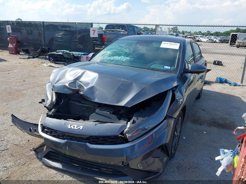 3KPF24AD4PE589844 2023 KIA FORTE photo no. 2