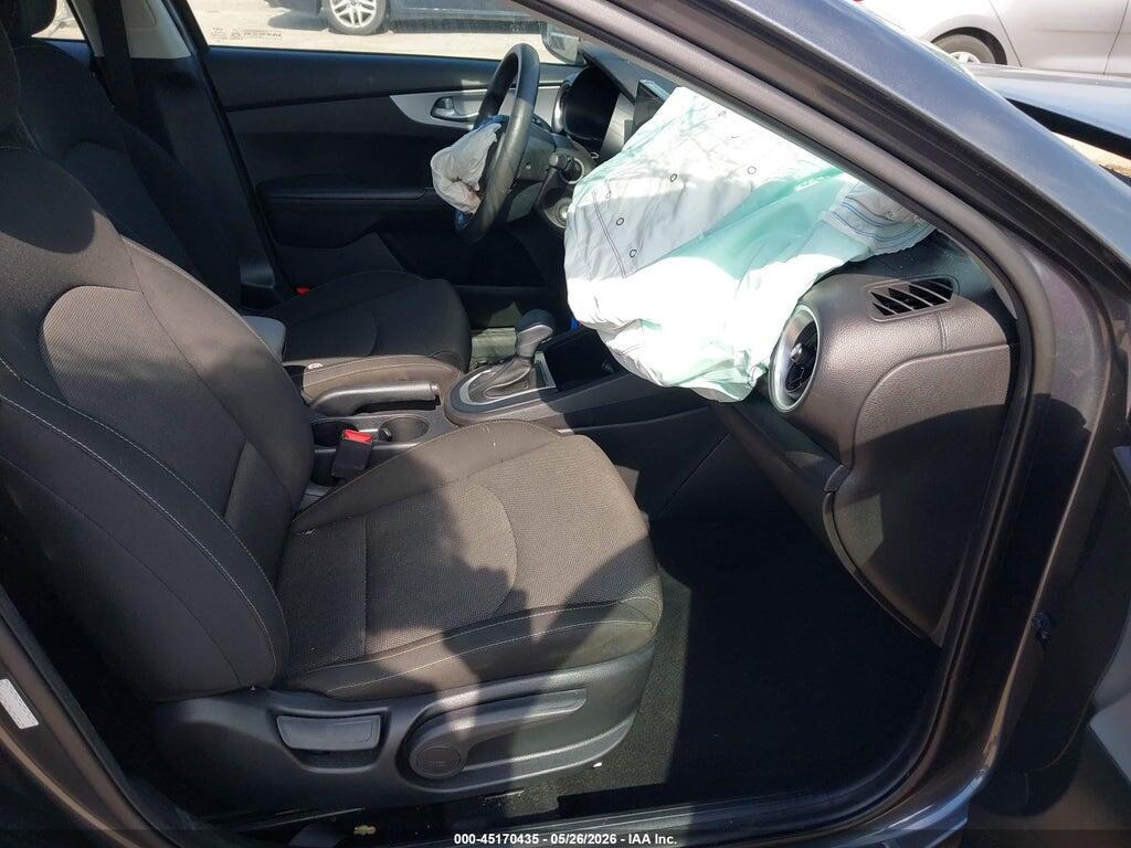3KPF24AD4PE589844 2023 KIA FORTE photo no. 5