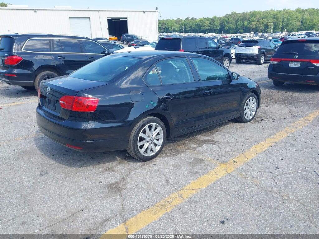 3VW2K7AJ5EM441790 2014 VOLKSWAGEN JETTA photo no. 4