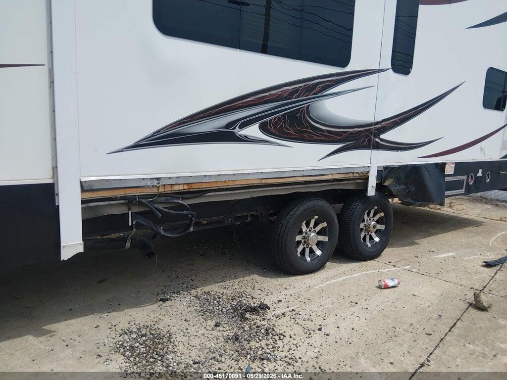 47CFVTT21DC662943 2013 DUTCHMEN VOLTAGE V TOY HAULER SERIES M-3105 photo no. 6