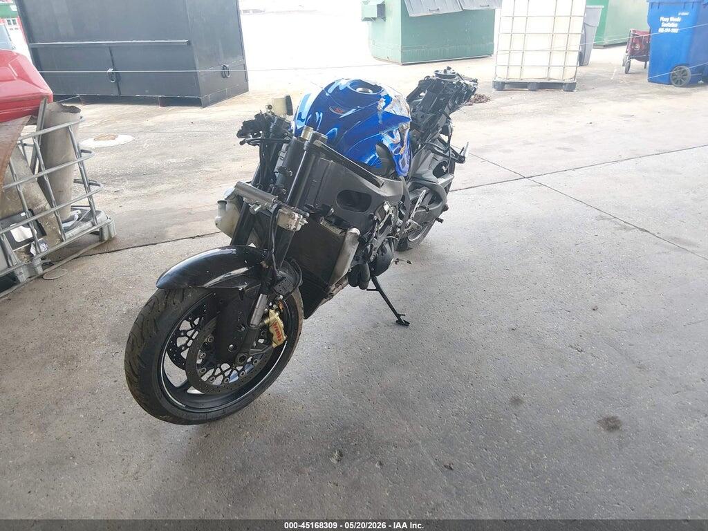JS1GR7MA5E2100990 2014 SUZUKI GSX-R750 photo no. 2