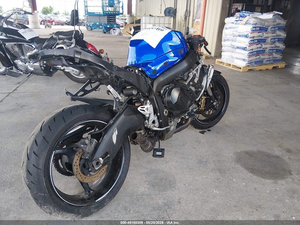 JS1GR7MA5E2100990 2014 SUZUKI GSX-R750 photo no. 4