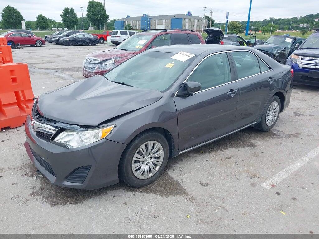 4T1BF1FK2EU468393 2014 TOYOTA CAMRY photo no. 2