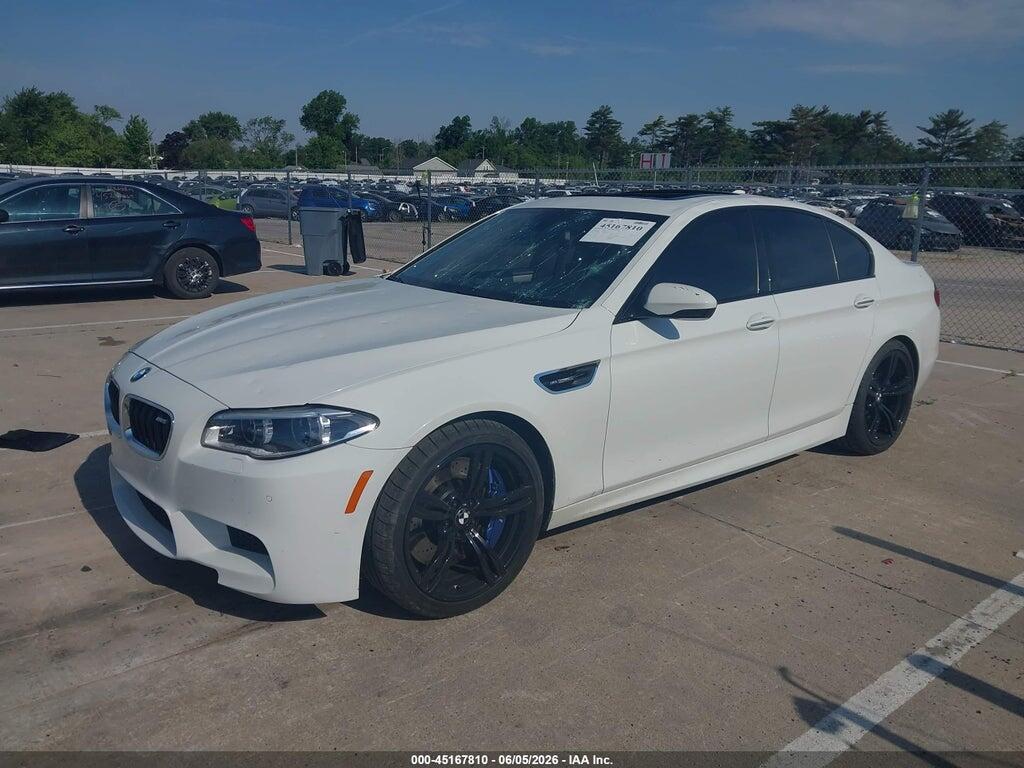 WBSFV9C59GD595613 2016 BMW M5 photo no. 2