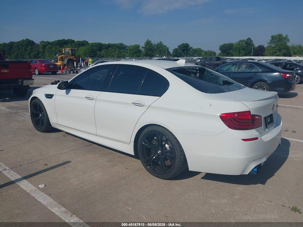 WBSFV9C59GD595613 2016 BMW M5 photo no. 3