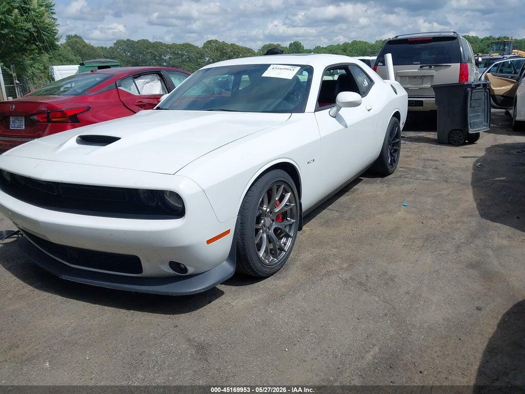 2C3CDZDJXFH706152 2015 DODGE CHALLENGER photo no. 2