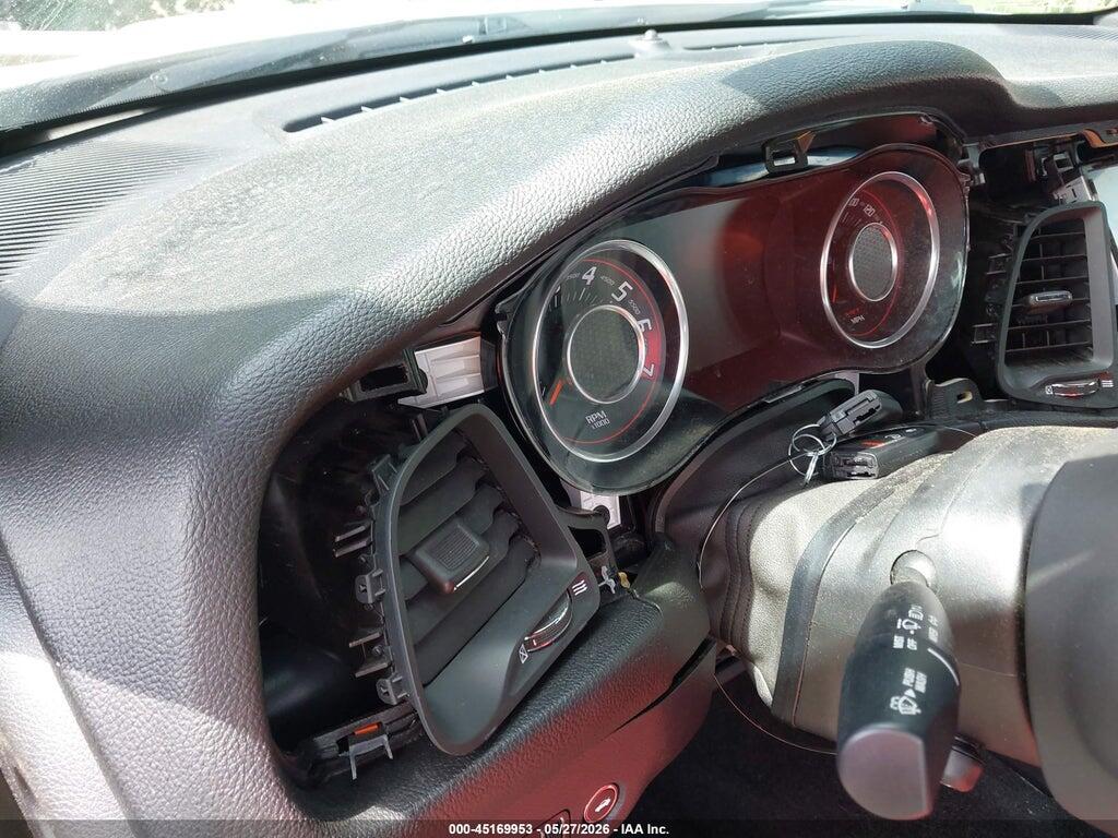 2C3CDZDJXFH706152 2015 DODGE CHALLENGER photo no. 6