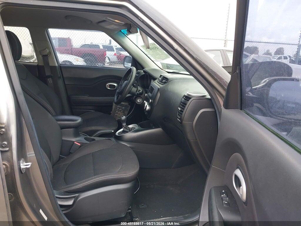 KNDJN2A25F7205055 2015 KIA SOUL photo no. 5
