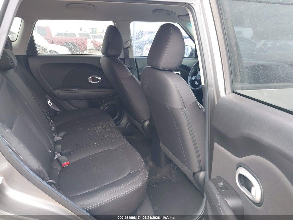KNDJN2A25F7205055 2015 KIA SOUL photo no. 8