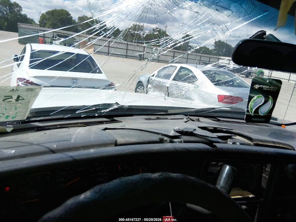 1GCHC29173E352548 2003 CHEVROLET SILVERADO 2500HD photo no. 12