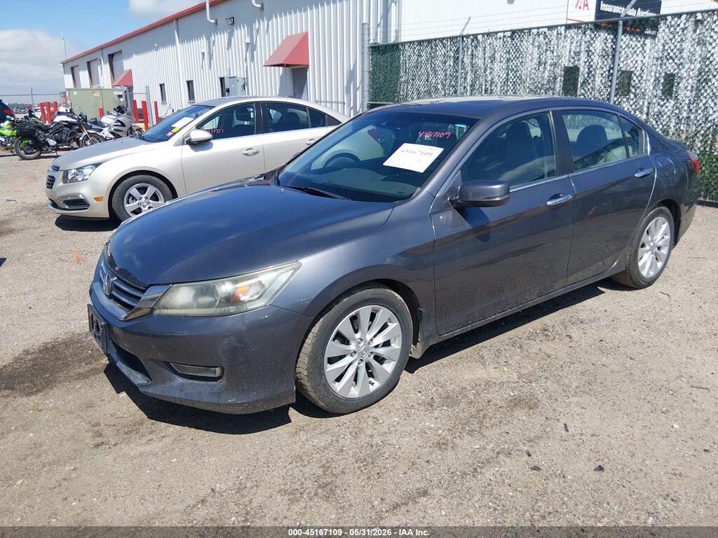 1HGCR2F86DA063861 2013 HONDA ACCORD photo no. 2
