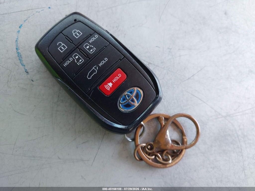 5TDERKEC3RS209317 2024 TOYOTA SIENNA photo no. 11
