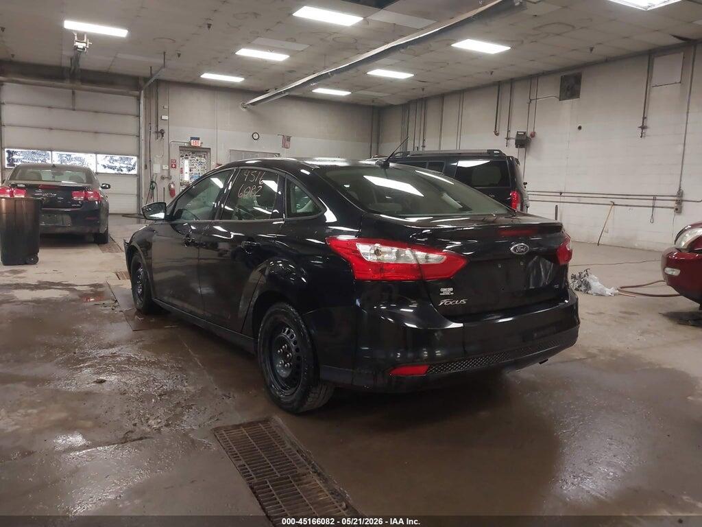 1FAHP3F24CL218783 2012 FORD FOCUS photo no. 3