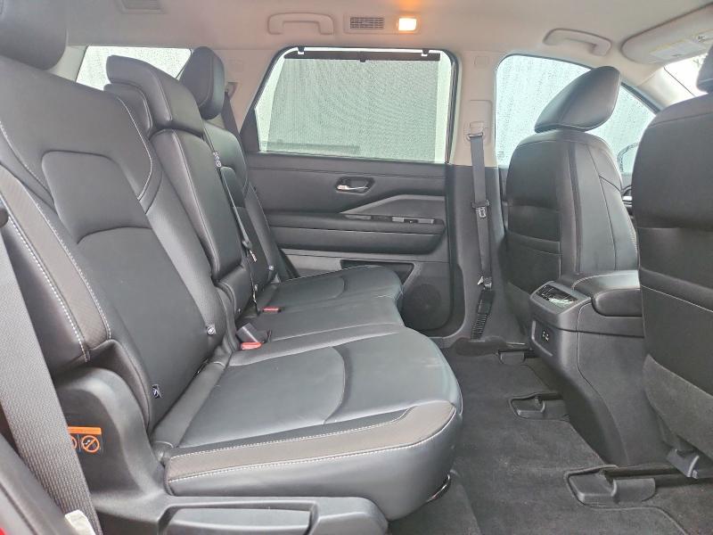 2023 NISSAN PATHFINDER SL — Фото 11 из 13