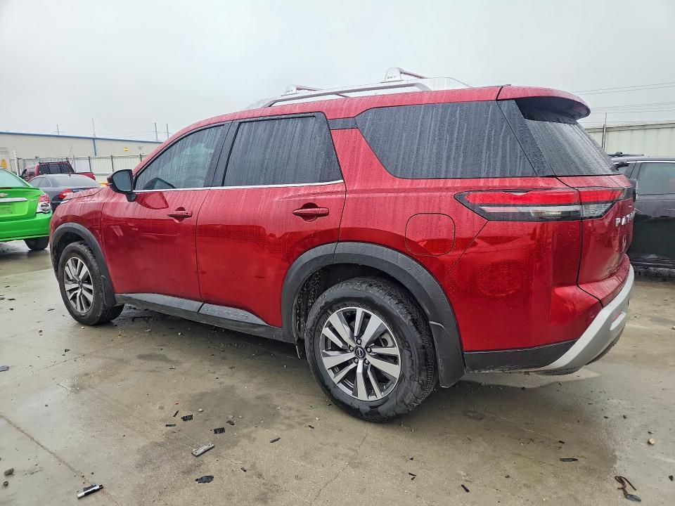 2023 NISSAN PATHFINDER SL — Фото 2 из 13