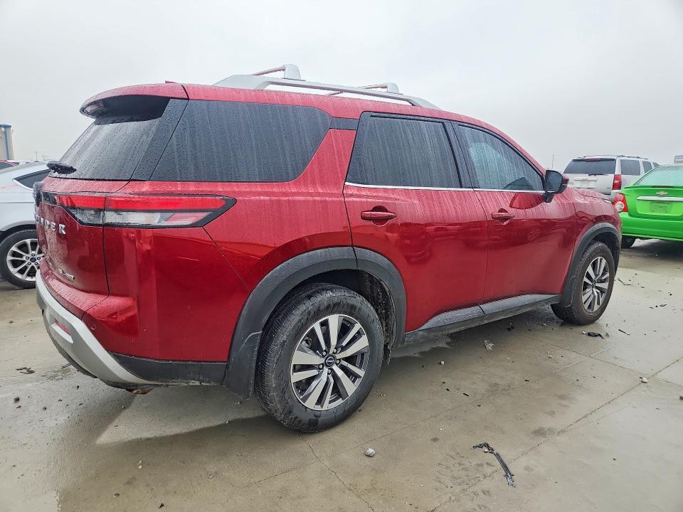 2023 NISSAN PATHFINDER SL — Фото 3 из 13