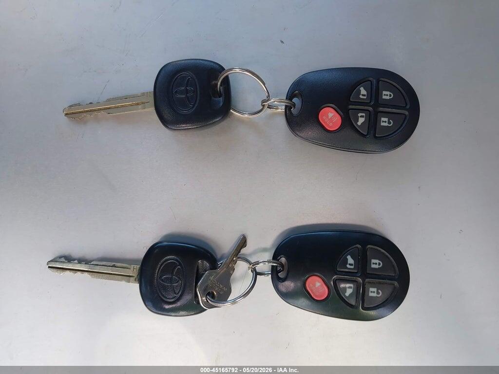 5TDKZ3DC4JS901875 2018 TOYOTA SIENNA photo no. 11