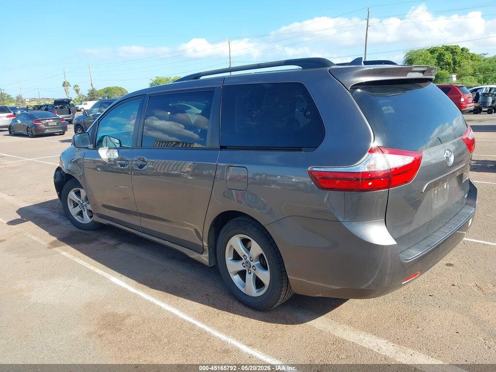 5TDKZ3DC4JS901875 2018 TOYOTA SIENNA photo no. 3