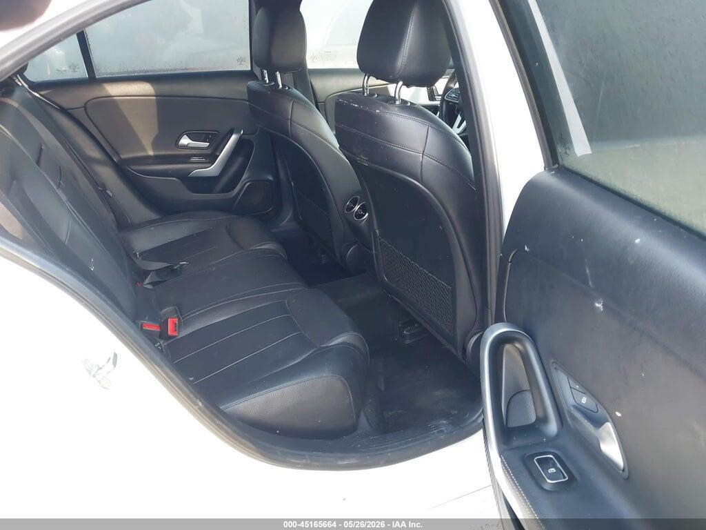 WDD3G4FB8KW021788 2019 MERCEDES-BENZ A 220 photo no. 8