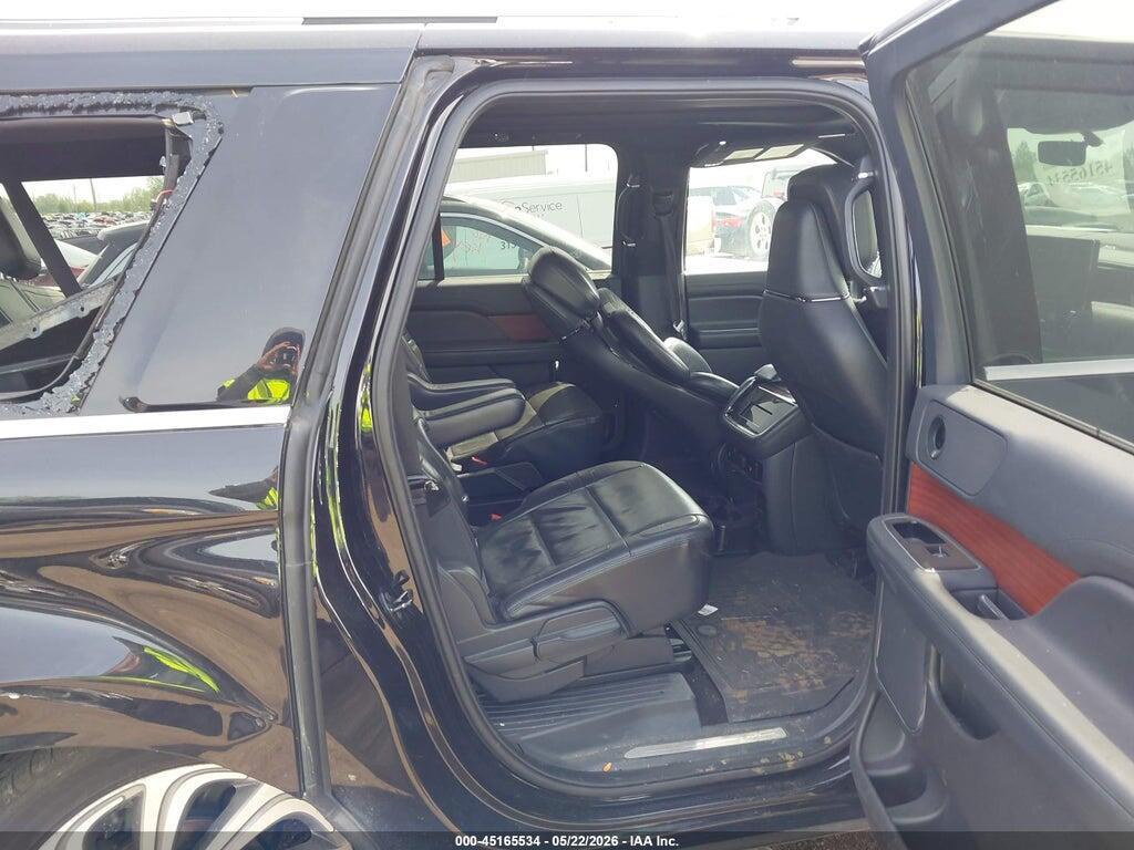 5LMJJ3LG7PEL00989 2023 LINCOLN NAVIGATOR photo no. 8