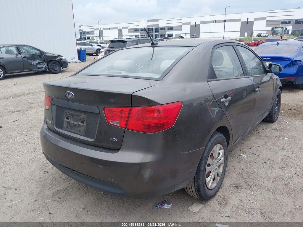 KNAFU4A27A5850277 2010 KIA FORTE photo no. 4