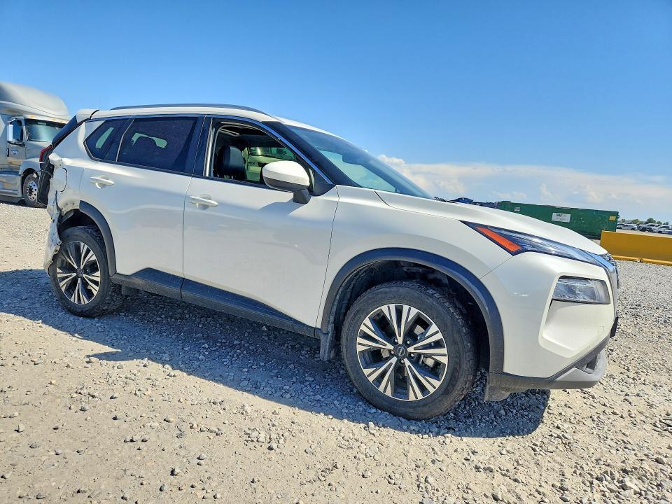 2023 NISSAN ROGUE SV — Фото 4 из 13