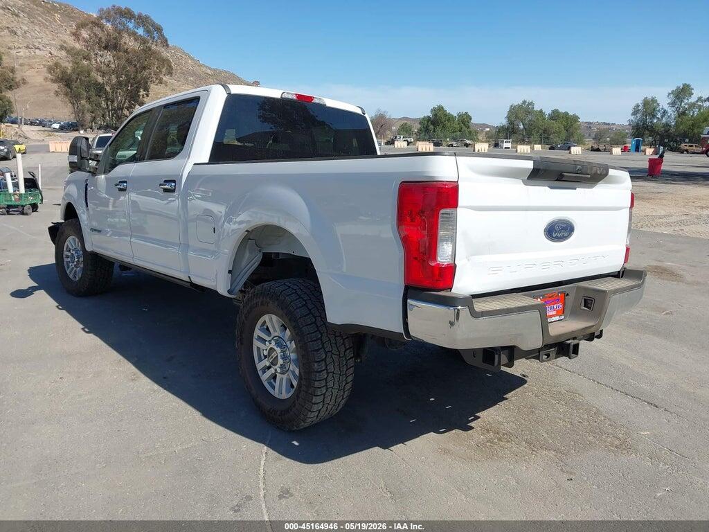 1FT7W2BT9HEF19479 2017 FORD F-250 photo no. 3
