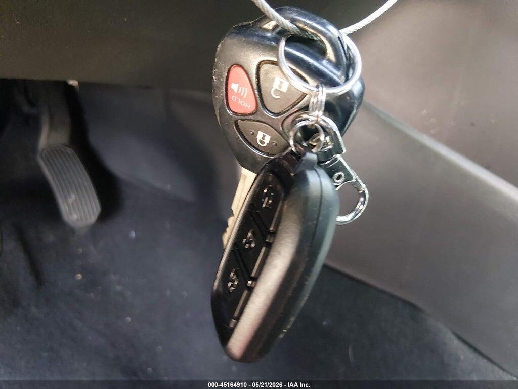 2T1LE4EE1DC022840 2013 TOYOTA MATRIX photo no. 11