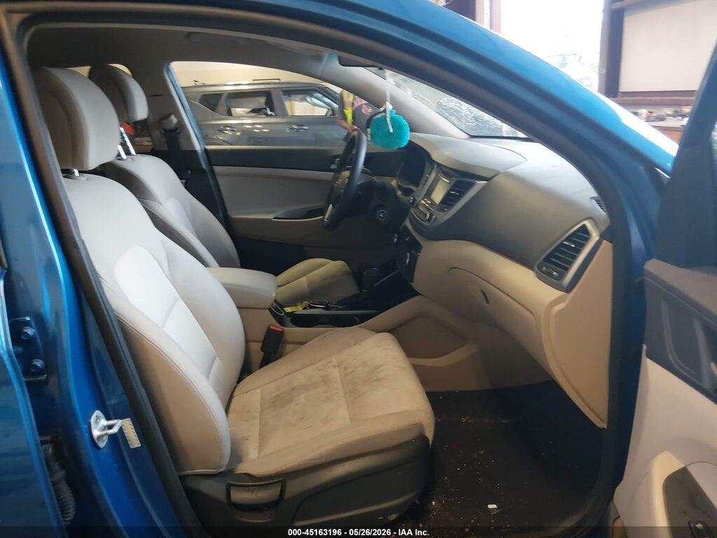 KM8J2CA46JU792744 2018 HYUNDAI TUCSON photo no. 5