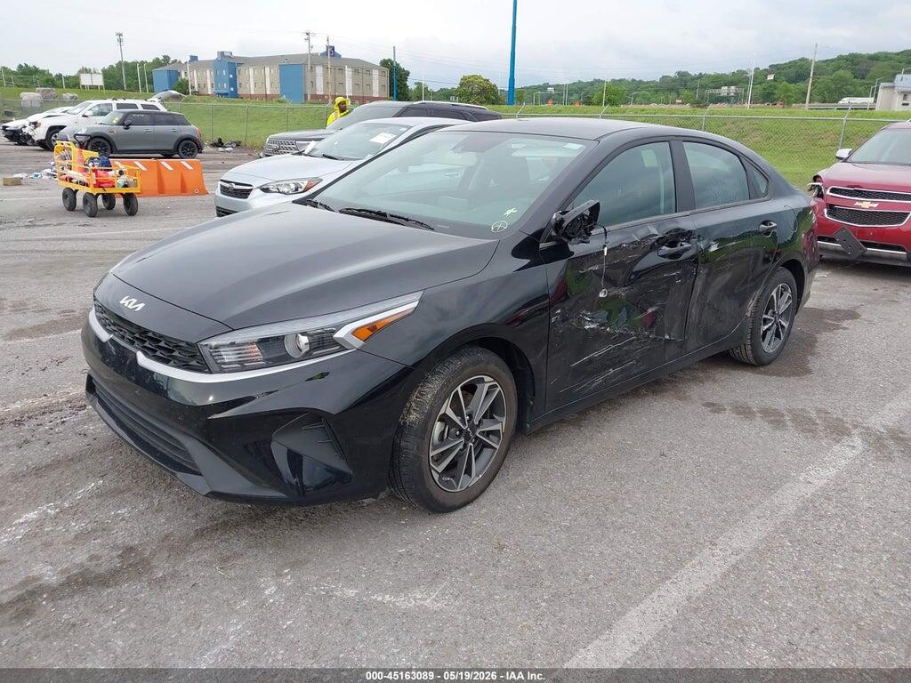 3KPF24AD3RE796910 2024 KIA FORTE photo no. 2
