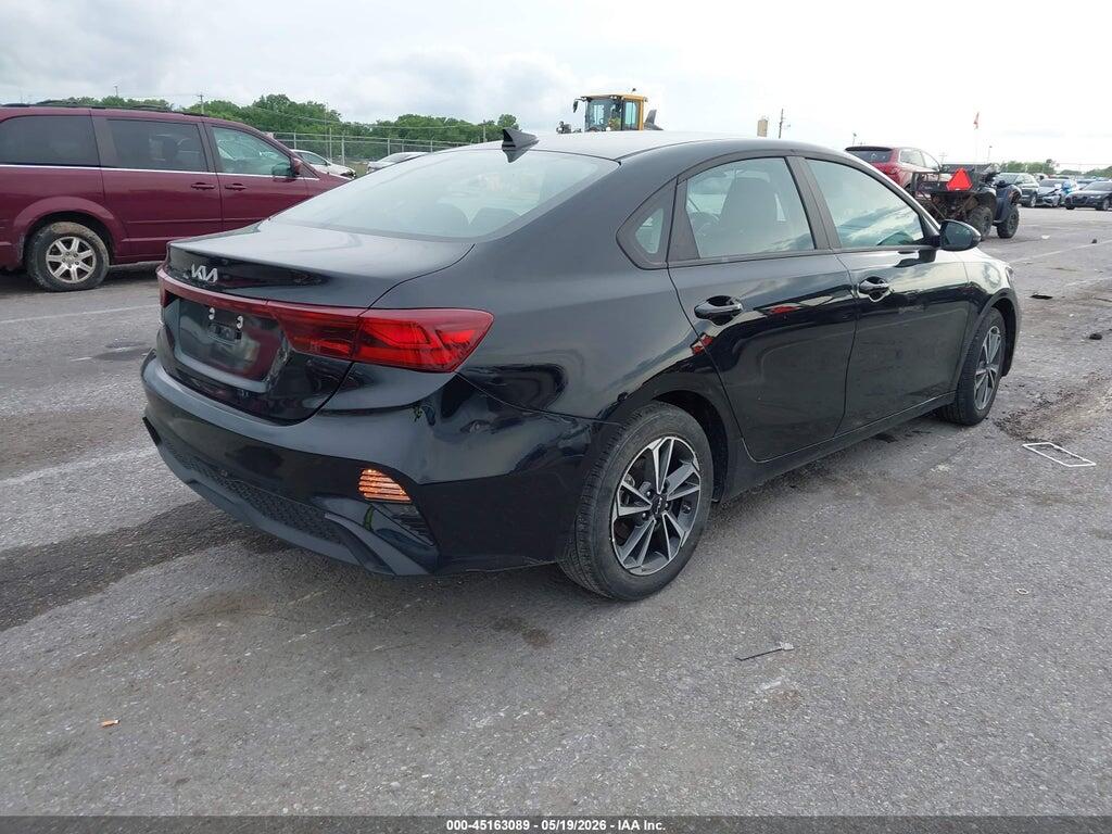 3KPF24AD3RE796910 2024 KIA FORTE photo no. 4