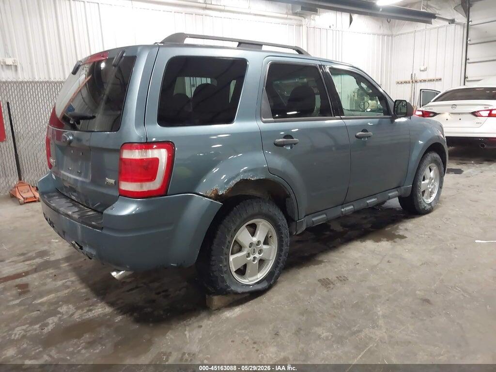 1FMCU9DG0BKA33984 2011 FORD ESCAPE photo no. 4