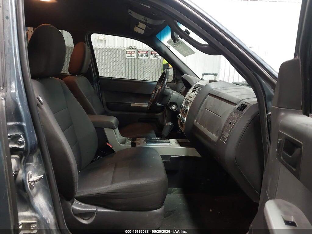 1FMCU9DG0BKA33984 2011 FORD ESCAPE photo no. 5